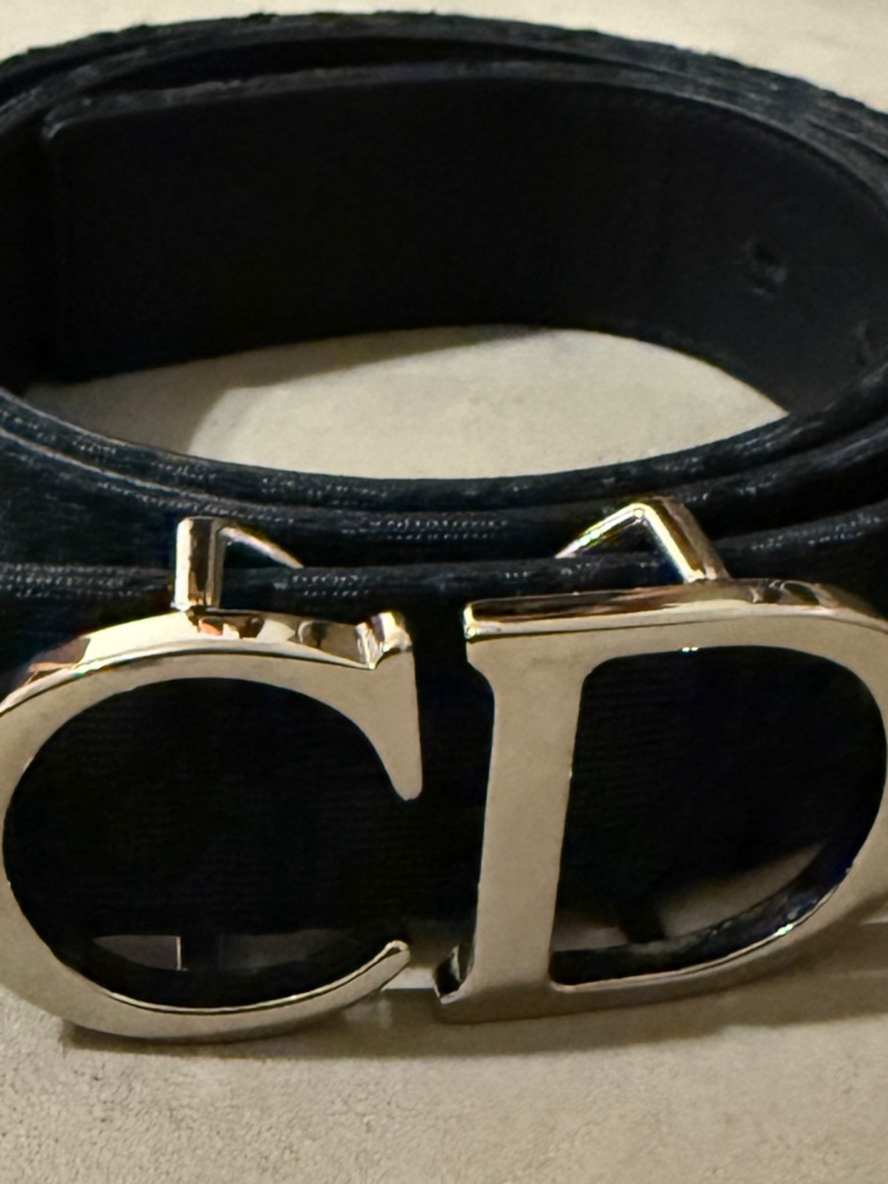 Christian Dior reversible belt with silver CD buckle - Picture 3 of 16